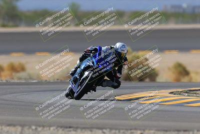 media/Oct-08-2022-SoCal Trackdays (Sat) [[1fc3beec89]]/Turn 14 (1050am)/